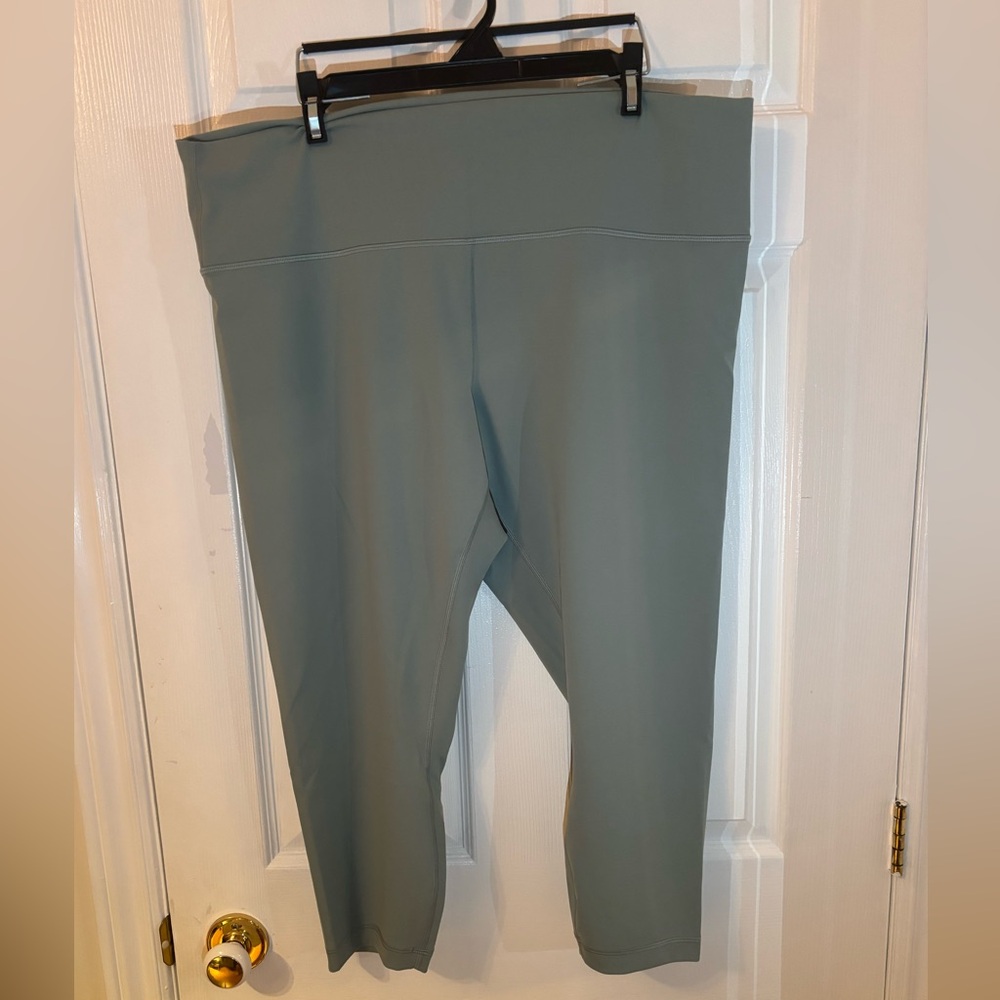 Lululemon Wonder Train High Rise Crop 23 ‘’ Leggings
